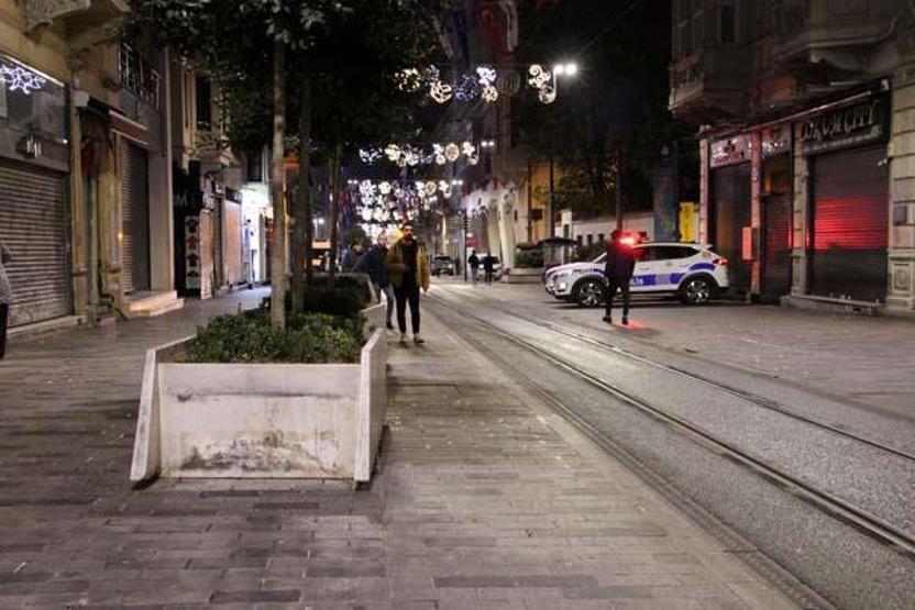 İstiklal Caddesi’nde oturaklar söküldü