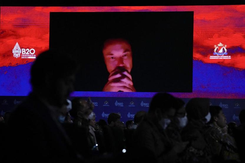 Elon Musk, gece gündüz çalıştığını açıkladı: Benim yerimde olmak pek de özenilecek bir şey değil