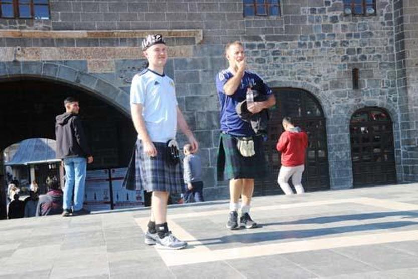 İskoç taraftarlar Diyarbakırda