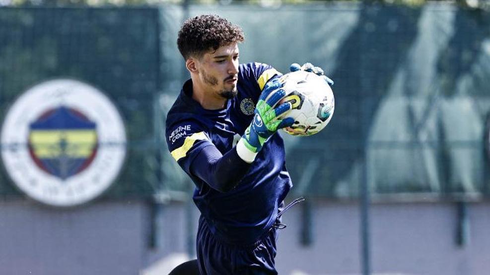 Fenerbahçeden flaş Altay Bayındır kararı