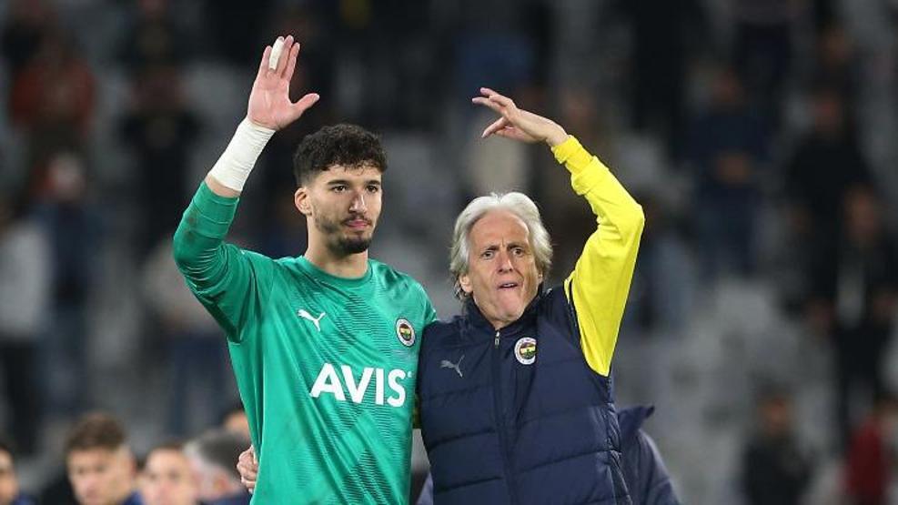 Fenerbahçeden flaş Altay Bayındır kararı
