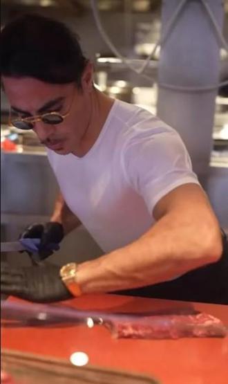 Nusret Gökçenin restoranındaki hesap şaşırttı