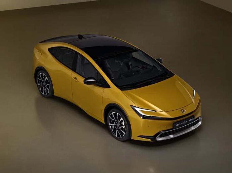 Toyota yeni Prius’u yollara çıkarıyor