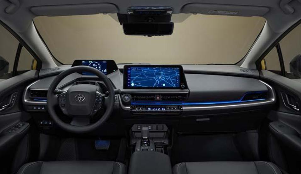Toyota yeni Prius’u yollara çıkarıyor