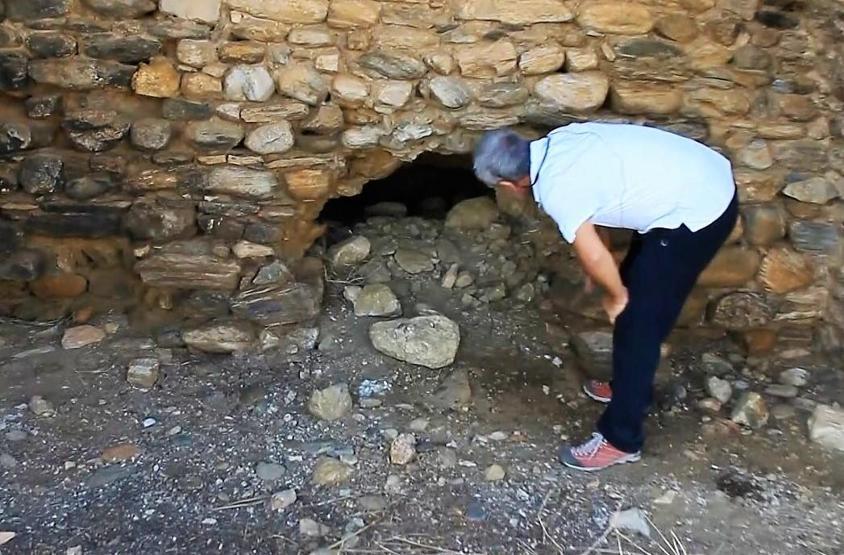 Antik kent definecilerin talanına uğradı