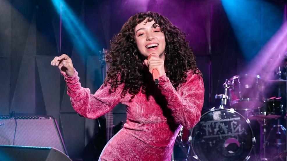Zeynep Bastık yine gündemden düşmüyor