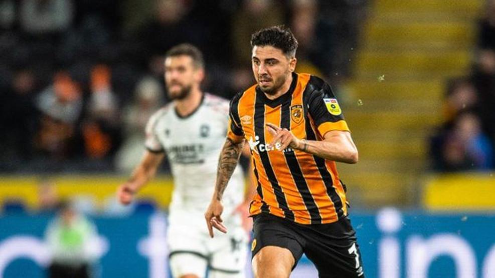 Hull Cityden Ozan Tufan kararı İtalyaya transfer...