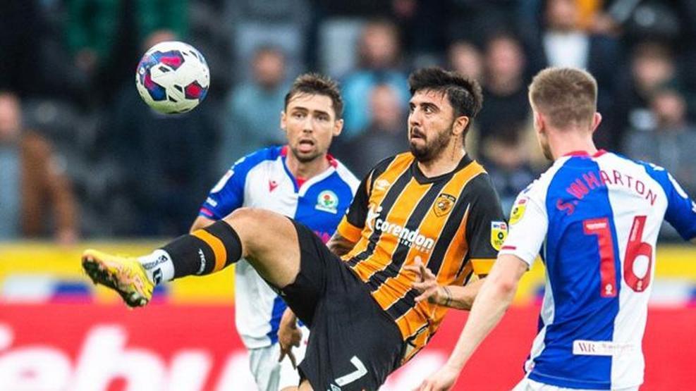 Hull Cityden Ozan Tufan kararı İtalyaya transfer...
