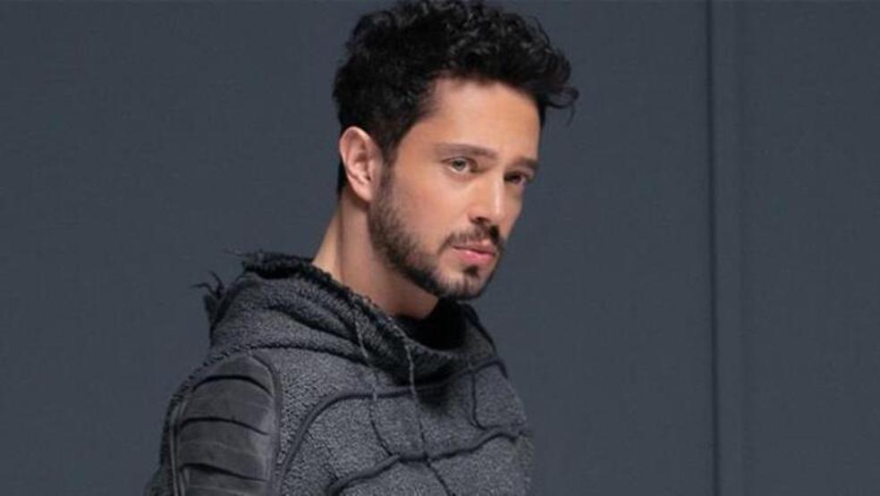 Murat Boz saç ektirdi