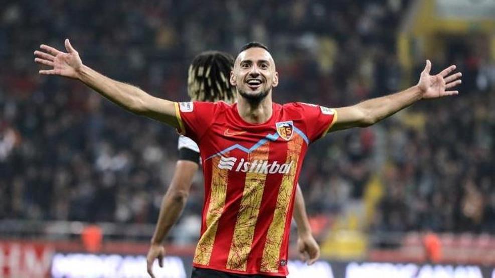 Beşiktaştan ezeli rakiplere çalım 3 flaş transfer birden