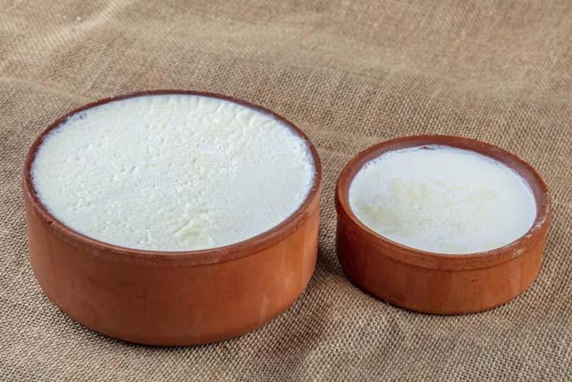 Yoğurdun yeşil suyunu sakın dökmeyin Faydası inanılmaz... İşte yoğurdun içerdiği 10 vitamin ve mineral