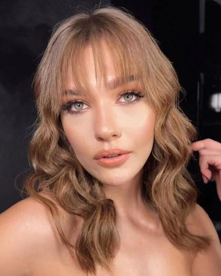 Melisa Döngelin yıllar önceki görüntüsü olay oldu
