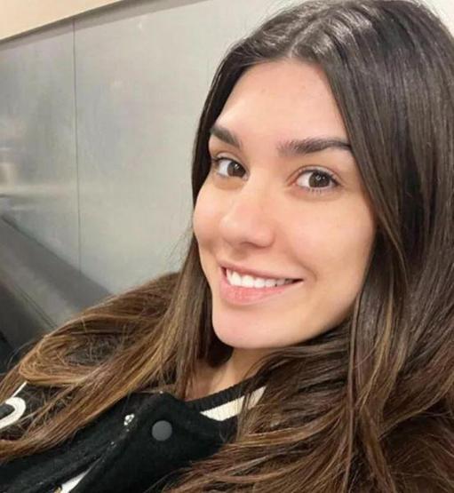 Burcu Kıratlı makyajsız halini paylaştı