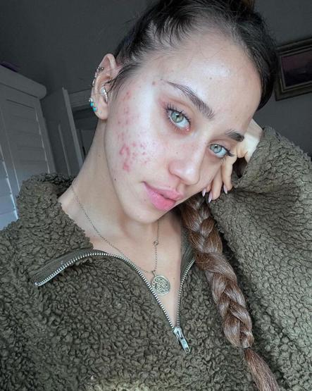 Zeynep Alkanın paylaşımını gören takipçileri şaşkına uğradı
