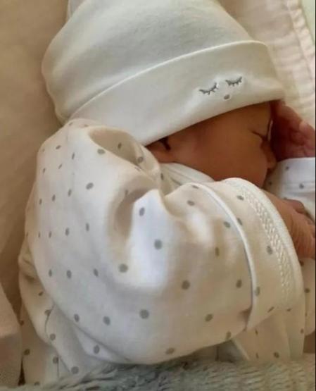 Burcu Kara ikinci kez annelik heyecanı yaşadı