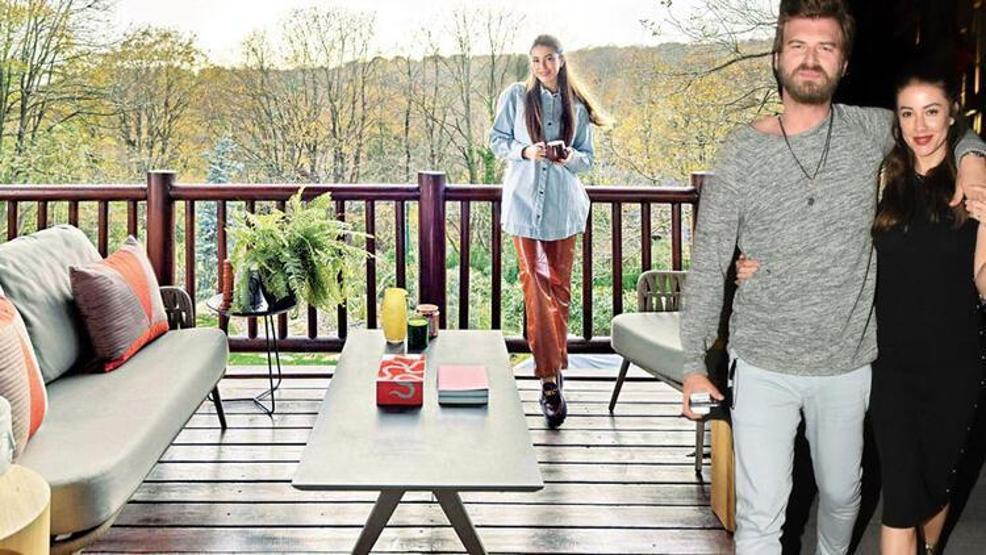 Başak Dizer ve Kıvanç Tatlıtuğ evinin kapılarını açtı