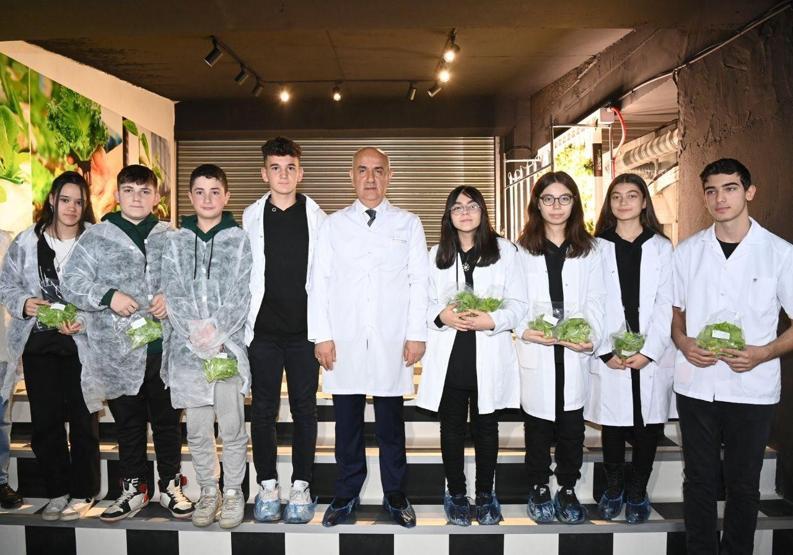 Tarım ve Orman Bakanı Kirişci paylaştı: Dünyada ikinci, ilk hasadı yaptık