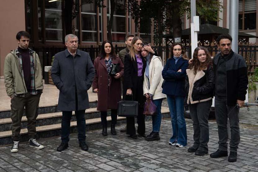 Yargıda romantik evlilik teklifi Dizi bu hafta heyecan dolu sahneleriyle de izleyiciyi ekrana kilitledi