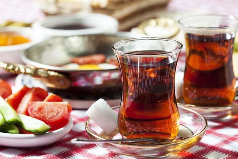 Bu besinler çabuk acıktırıyor Uzun kış akşamlarında açlık krizlerini önlemenin yolları Metabolizmayı hızlandırmanın yolu bu adımdan geçiyor