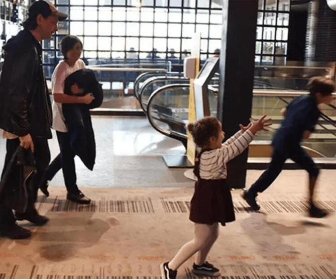 Kaan Tangözenin kızı sordu: Bizi niye çekiyorlar baba