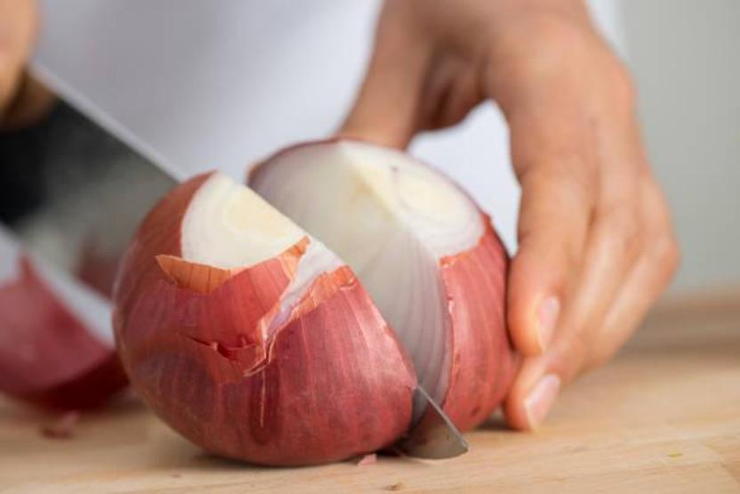 Soğanı yıllarca yanlış tüketmişiz Bütün vitaminleri kayboluyor
