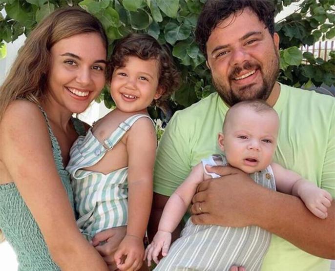 Eser Yenenler eşi Berfuyu öve öve bitiremedi