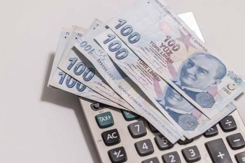 Emekli olamayan yaşlıya ve akrabaya her ay maaş
