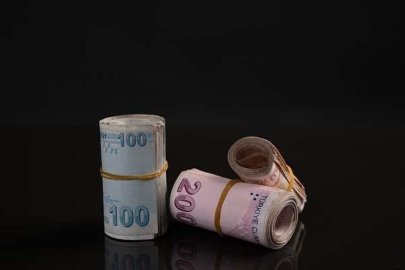 Emekli olamayan yaşlıya ve akrabaya her ay maaş