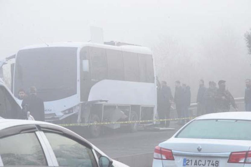 Diyarbakır’daki bombalı araçlı saldırıda gözaltı sayısı 17’ye yükseldi