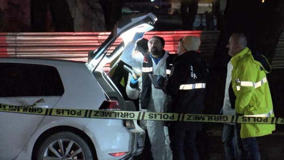Eyüpsultanda lüks otomobile silahlı saldırı: 1 ölü