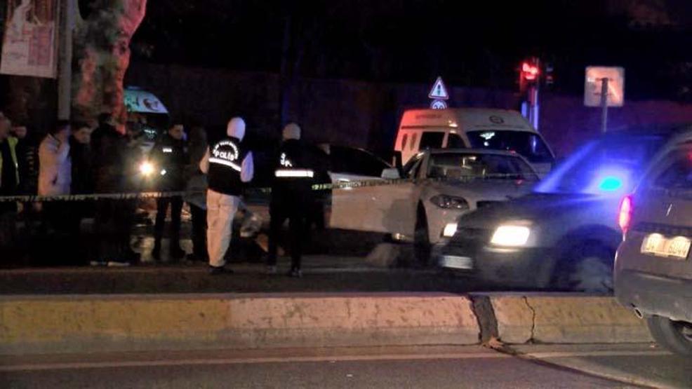 Eyüpsultanda lüks otomobile silahlı saldırı: 1 ölü