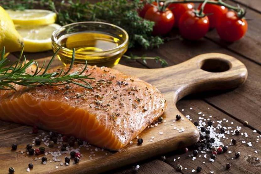 Kolesterolü dengeliyor, beyin hücrelerinin yenilenmesini ve çoğalmasını destekliyor İşte balığın faydaları ve Omega-3 deposu besinler