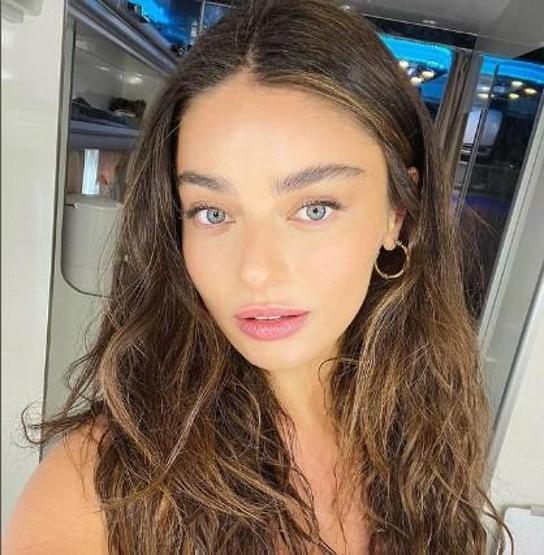 Ayça Ayşin Turan kimdir, kaç yaşında Ayça Ayşin Turan ve Murat Bozun performansı beğeni topladı