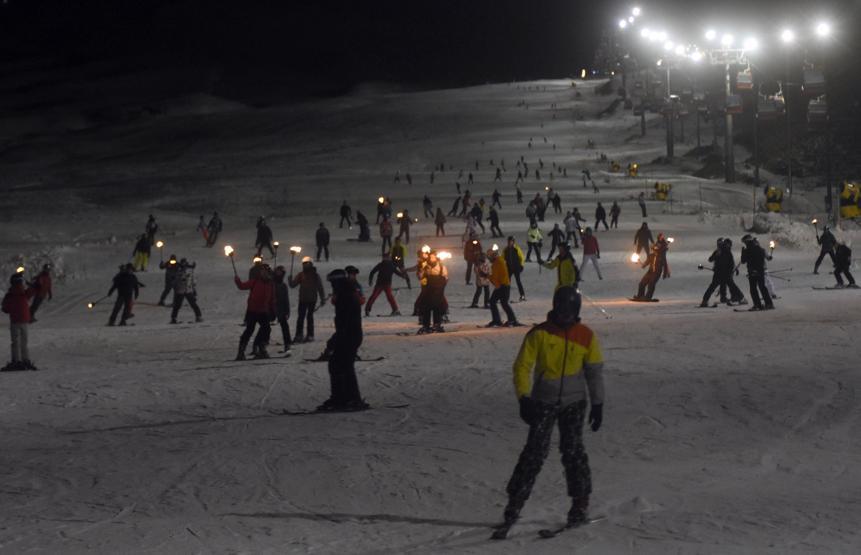 Erciyeste yeni yıl öncesi gece kayağı