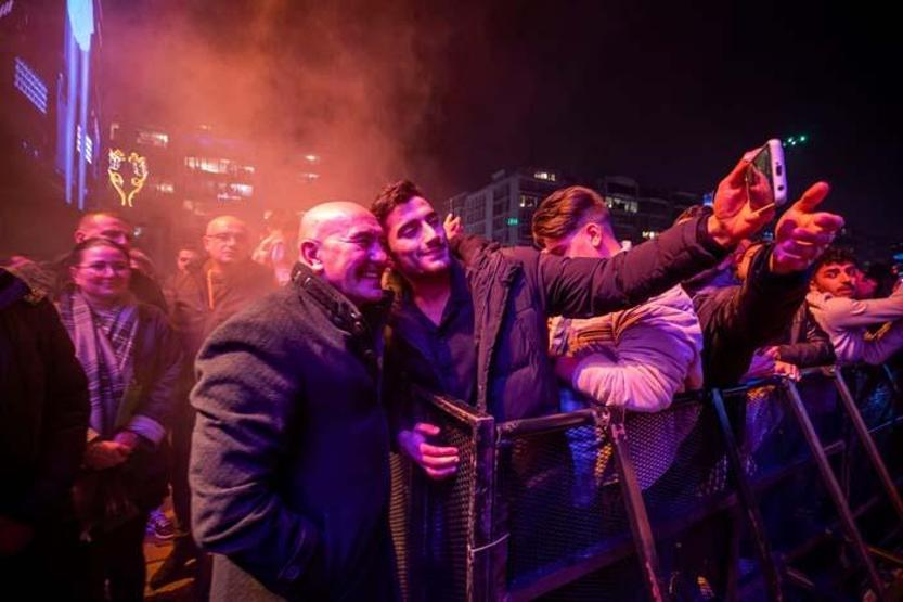 Gülşen yılbaşı konseriyle İzmiri salladı