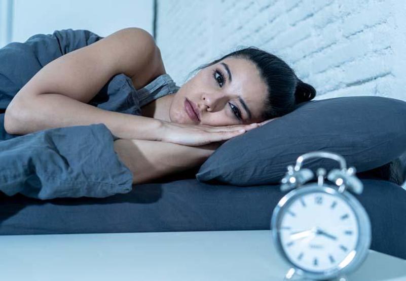‘5 dakika daha’ diye alarm ertelemek sağlığımızdan ediyor Kendi kendine uyanamayanlar ne yapsın