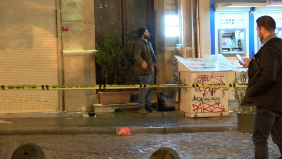 Galata Kulesinin yanında şüpheli paket paniği: Ölmek istiyorum ben açarım