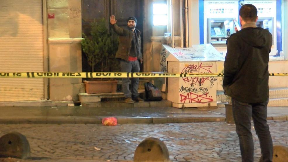 Galata Kulesinin yanında şüpheli paket paniği: Ölmek istiyorum ben açarım