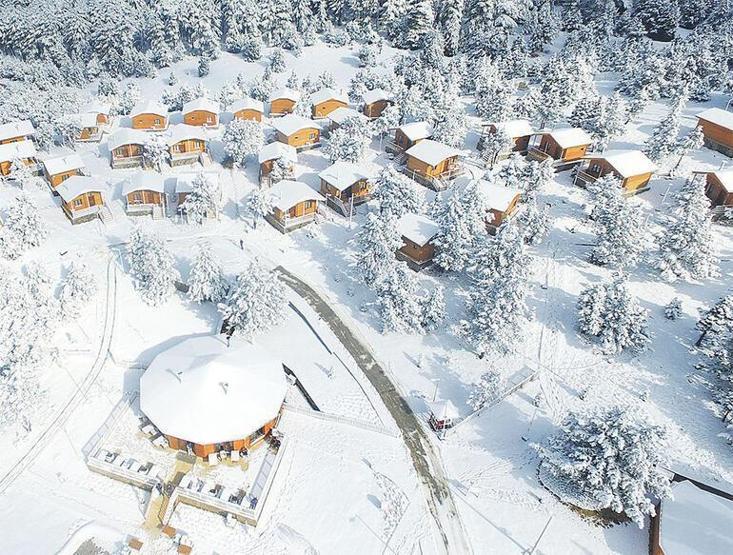 Ege Bölgesi’nin en çok turist çeken şehirleri arasında Yaz kış beyaz Denizlide görülmeye değer yerler... Banu Şen yazdı
