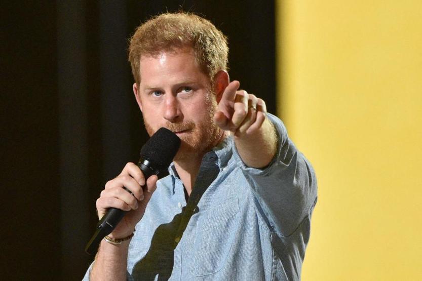 Prens Harry: Babamı ve kardeşimi geri istiyorum