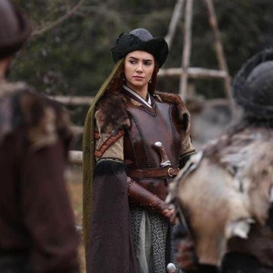 Leyla Lydia Tuğutlu’dan karnı burnunda paylaşım