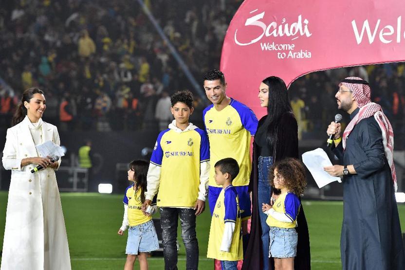 Cristiano Ronaldoya Suudi Arabistanda coşkulu karşılama