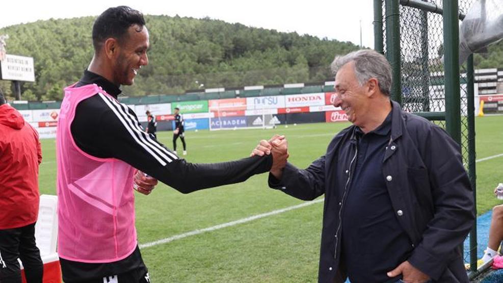 Beşiktaşta şok ayrılık Josef de Souza ülkesine dönüyor