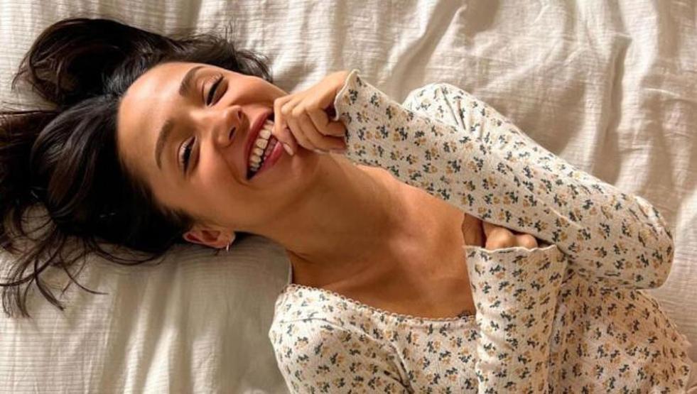 Zeynep Bastıkın iç çamaşırlı pozu olay yarattı