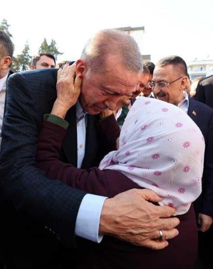 Erdoğan, selzede Zülfiye nineyi ziyaret etti... Zülfiye Ceylan: “Sevinçle ve mutlulukla ağırladım”