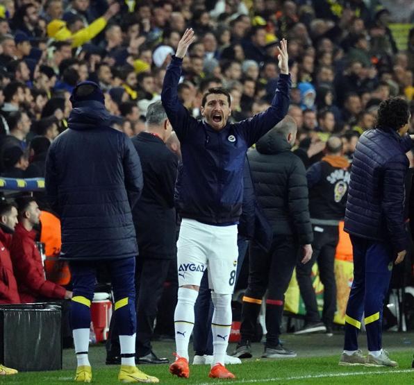 Fenerbahçe-Galatasaray derbisinde sürpriz iki isim