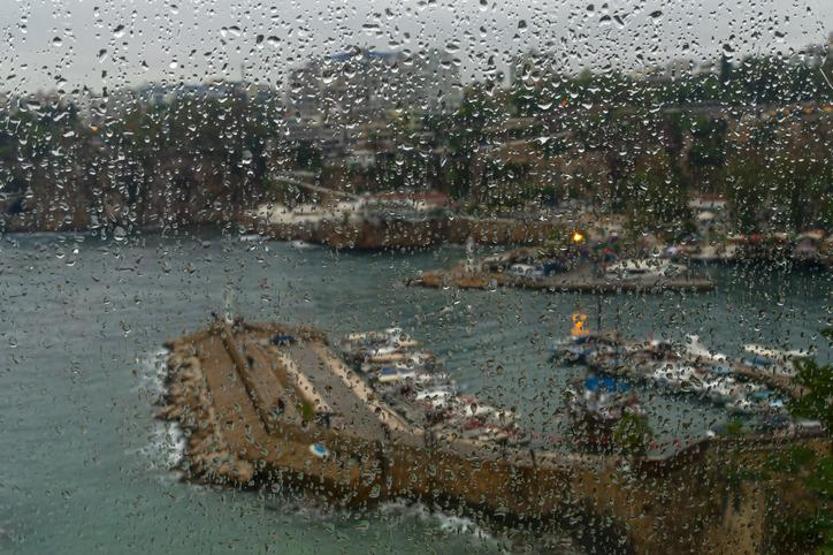 Antalyada 5 gün kuvvetli yağış bekleniyor