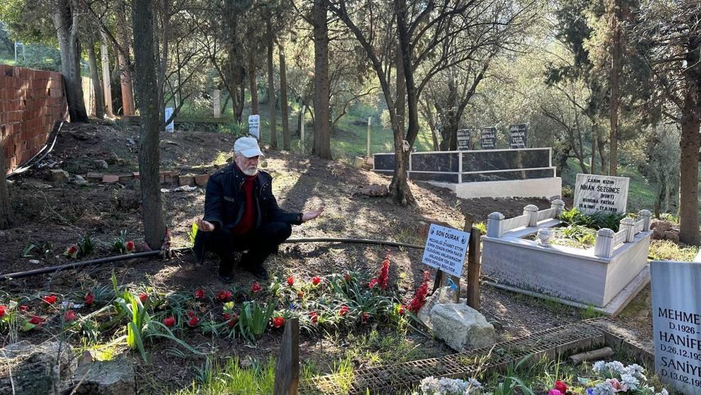 Bir garip olay: Hayattayken mezarını yaptı Her gün gidip üzerinde yatıyor