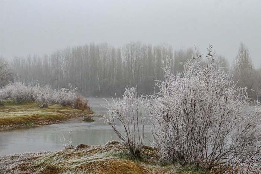 Dicle Vadisi, kırağı ile birlikte beyaza büründü