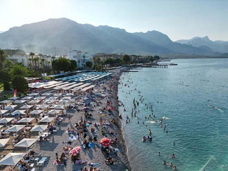 Kemere 2022de nüfusunun 87 katı ziyaretçi